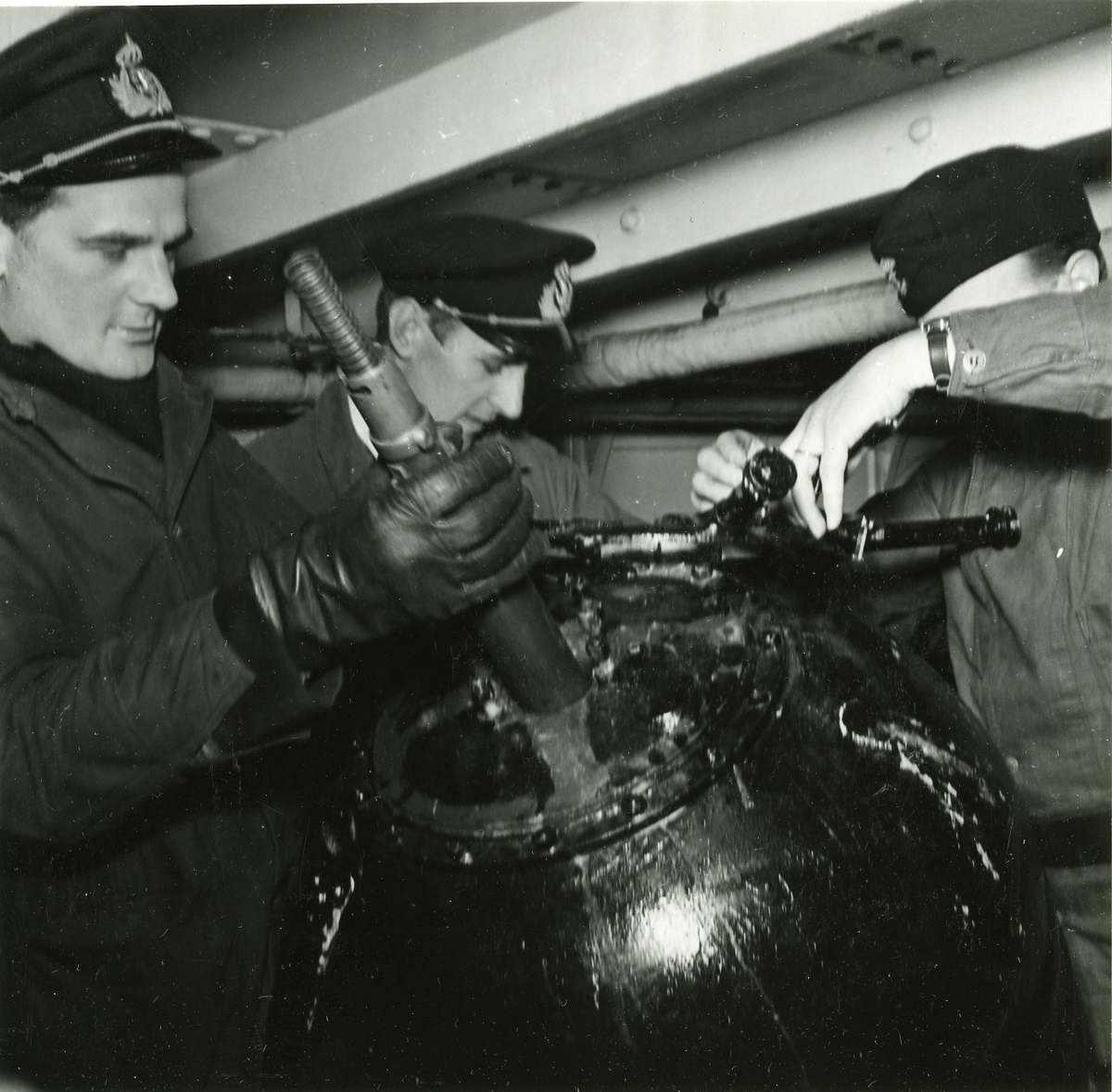 Utbildning i mintjänst, febr. 1943.