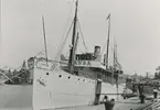 Passagerarfartyget S/S HANSA (1899) vid kaj i Visby. HANSA sänktes av en sovjetisk ubåt utanför Gotland 1944-11-24.