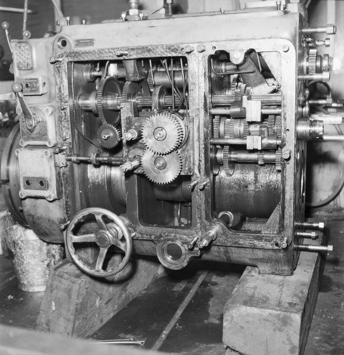 V2675