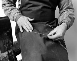 Stange, Ottestad, salmaker Morgan Nilsen (1923-2014), lager 