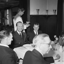 Valen sjösättningsmiddag på off.mässen