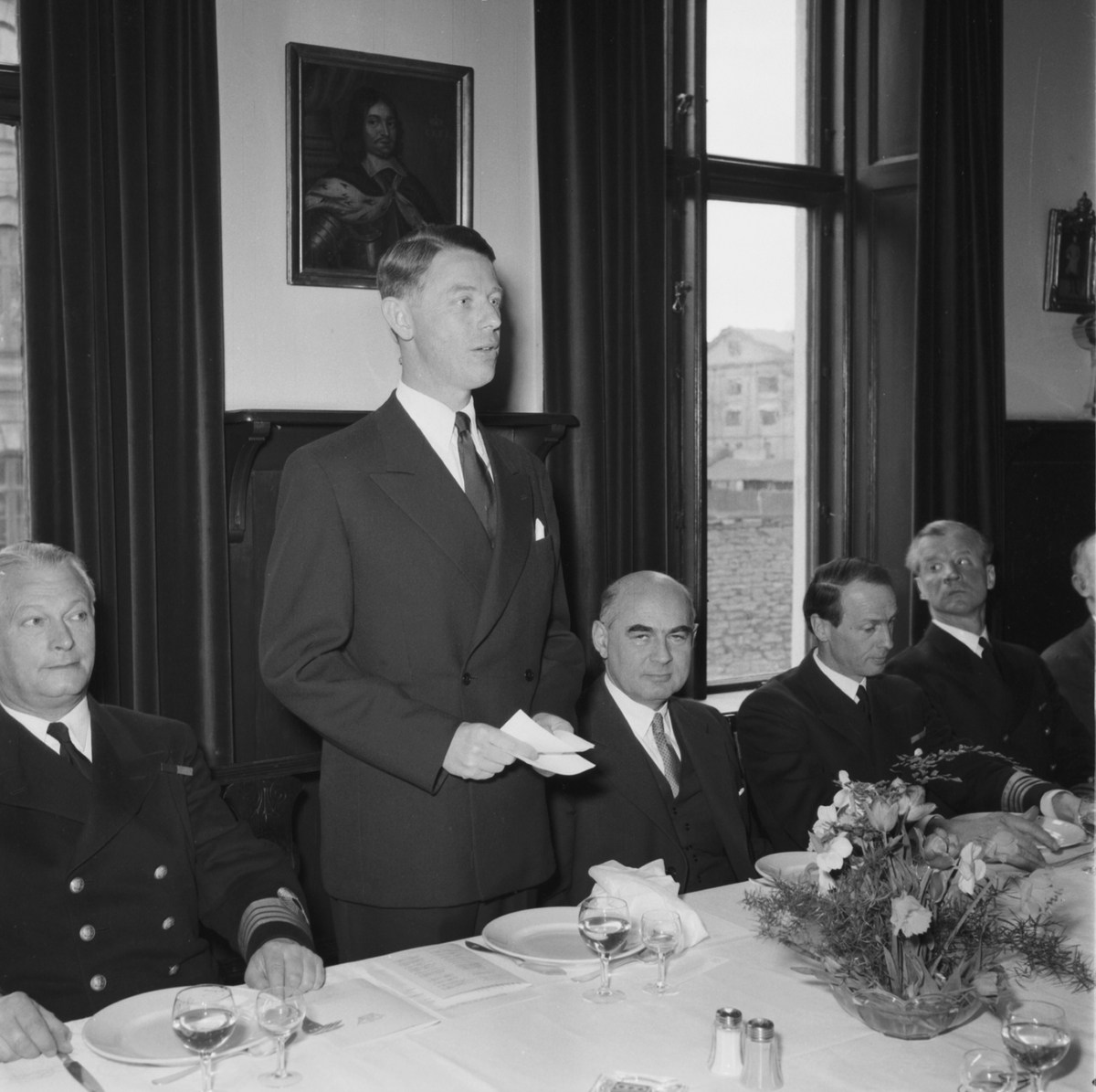 Valen sjösättningsmiddag på off.mässen