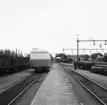 Lelångenbanan. Näst sista resan före nedläggandet, med utgång från Uddevalla. På Bäckefors station.