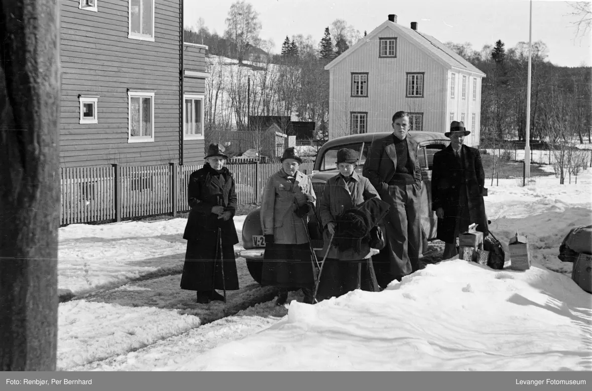 Sivile flykter ut av Levanger