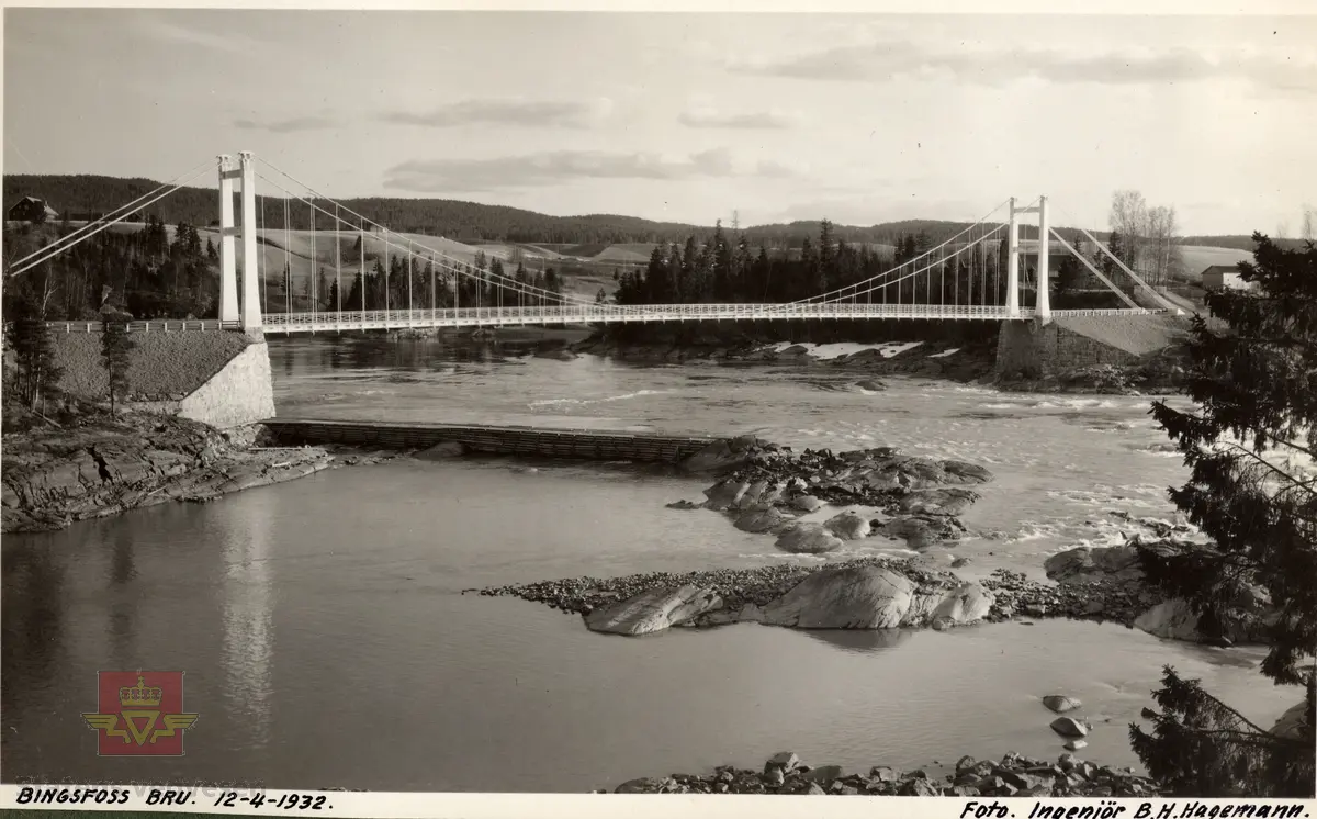 Bingsfoss bru over Glomma i Akershus. Fra østsiden 1932.