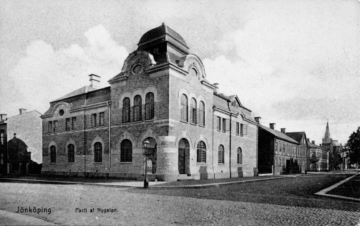 Nygatan i Jönköping. Fastigheten/kv. Jordgubben 3, Gamla Tingshuset (Tveta, Vista och Mo härads Tingshus).