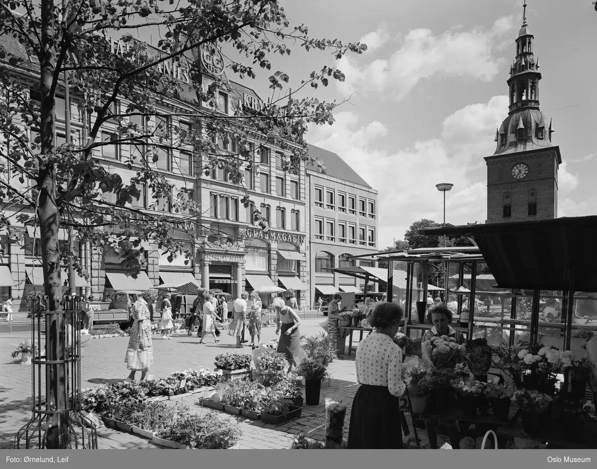 torg, torghandel, boder, mennesker, forretningsgårder, Christiania Glasmagasin, Oslo Domkirke