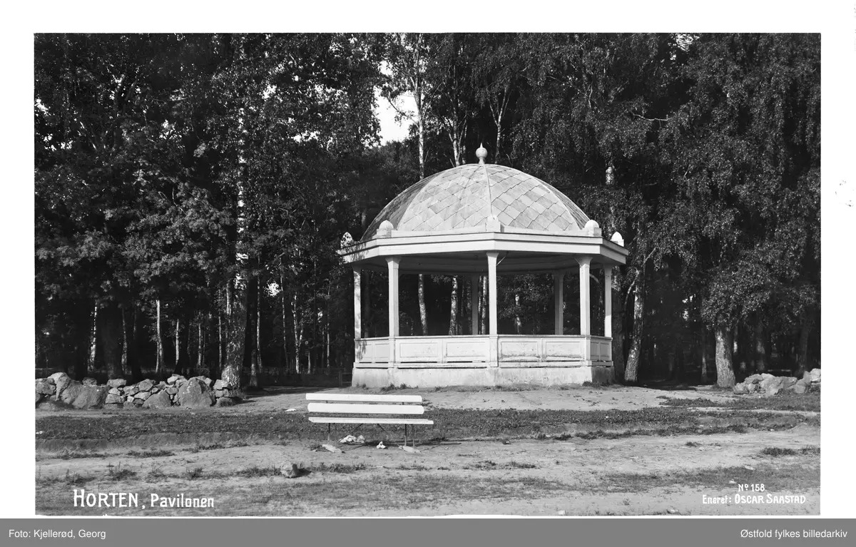 Horten med paviljong, ukjent sted, Karljohansvern? Har det vært en musikkpaviljong?