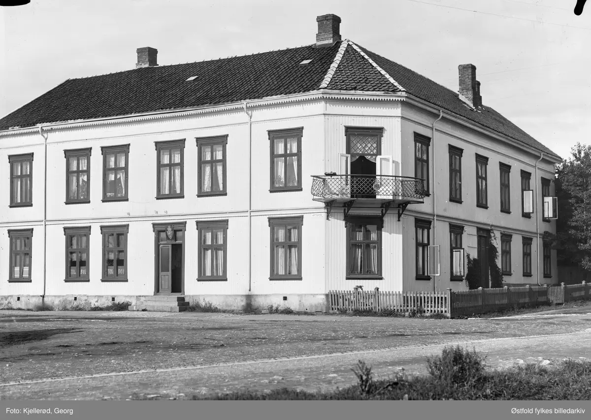 Tollboden i Jernbanegata i Horten.