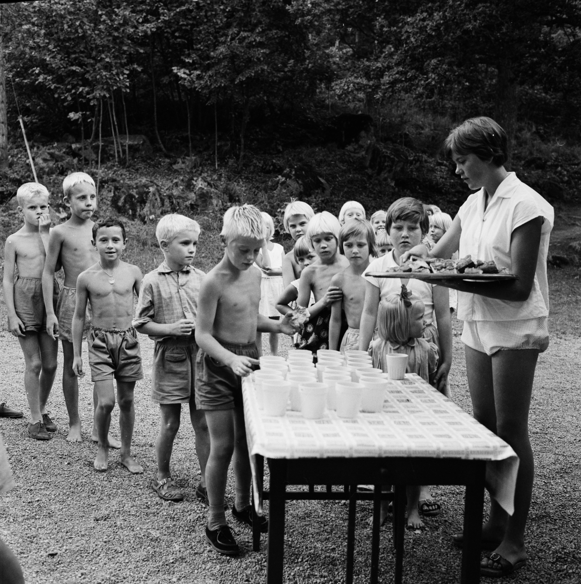 Eda barnkoloni - "trettio käcka barn på Eda i sommar", Lagga socken, Uppland augusti 1959