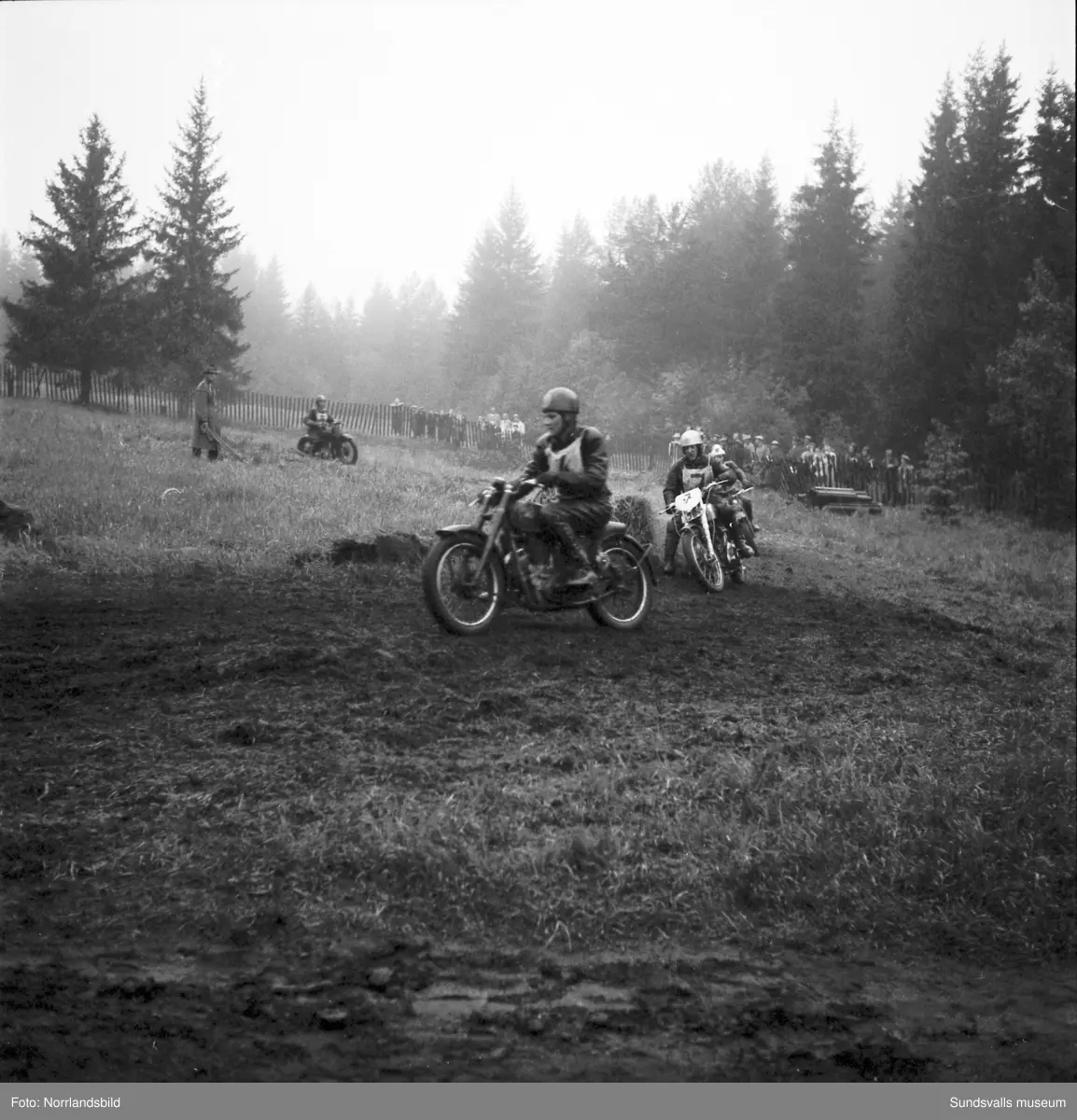 Motocrosstävlingar vid Kubikenborg.