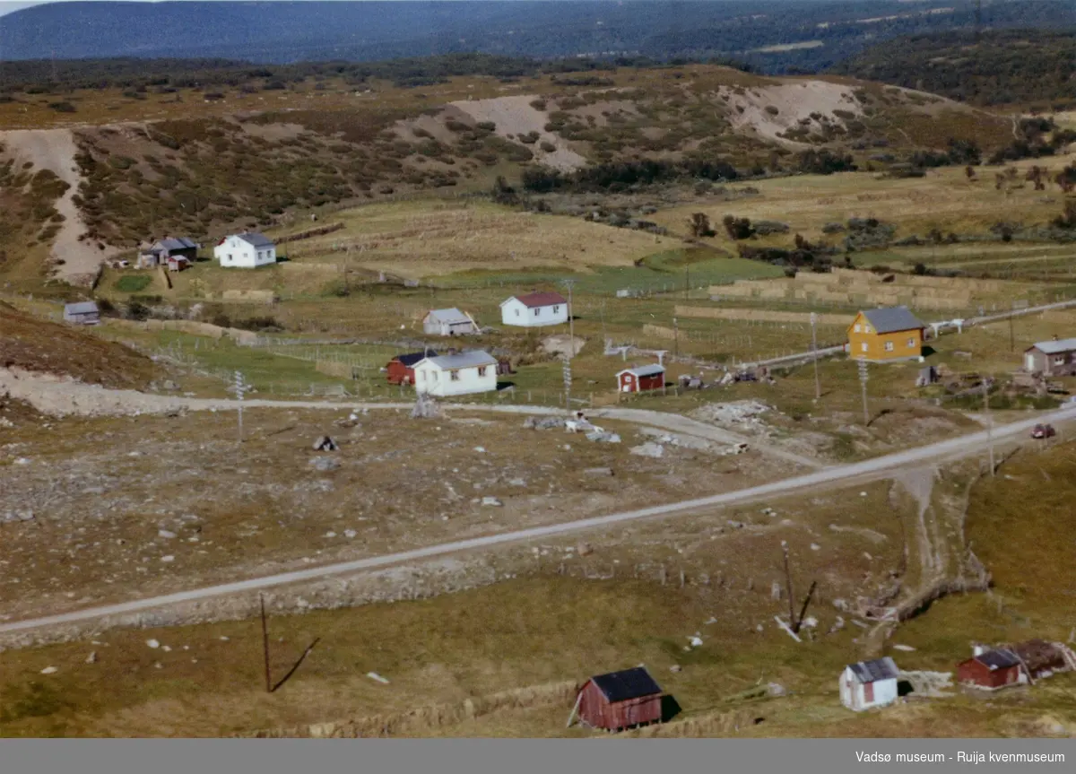 Flyfoto av Skittenelv, Vadsø kommune, 1963.