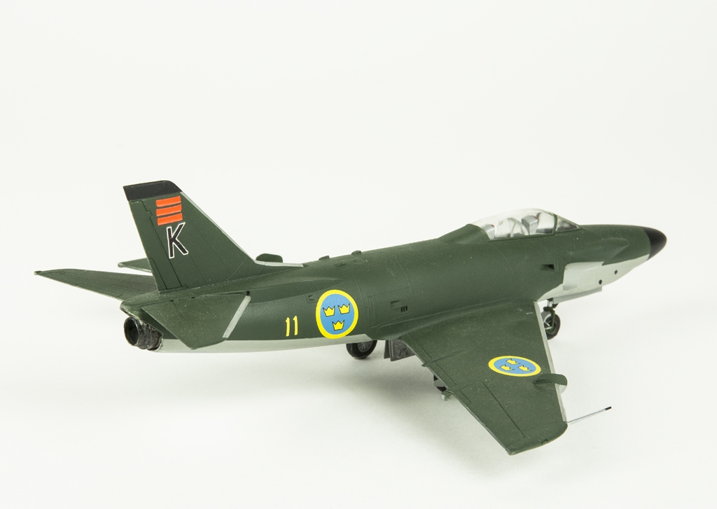 Flygplansmodell SAAB 32 Lansen. Skala 1:72.