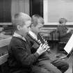 Musikundervisning i Hakarps skola den 5 december 1960