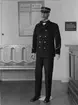 Uniform för postexpeditörer. 1910-talet.  Utställd, i rum 17,
å nedre botten i Postmuseum. Foto 27/8 1956.