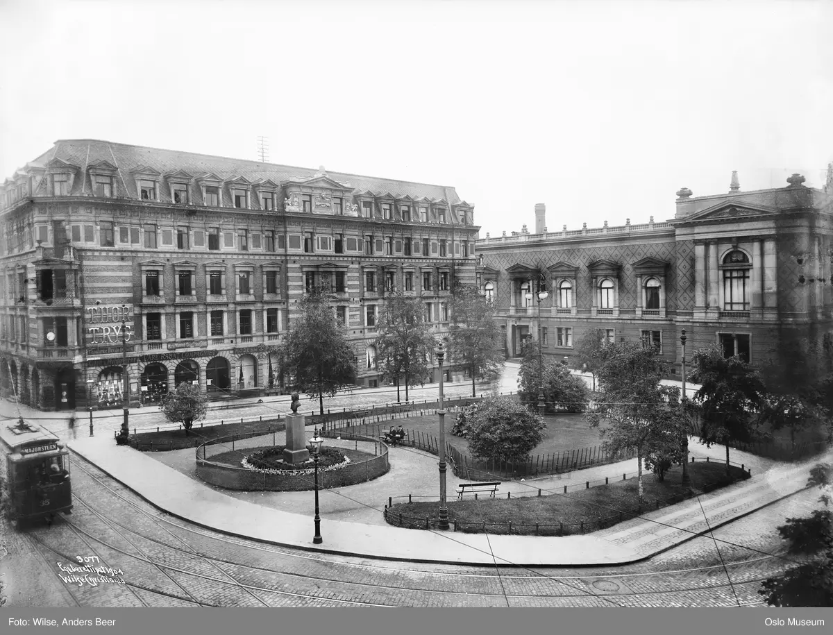forretningsgård, Frimurerlogen, park, portrettbyste, trikk