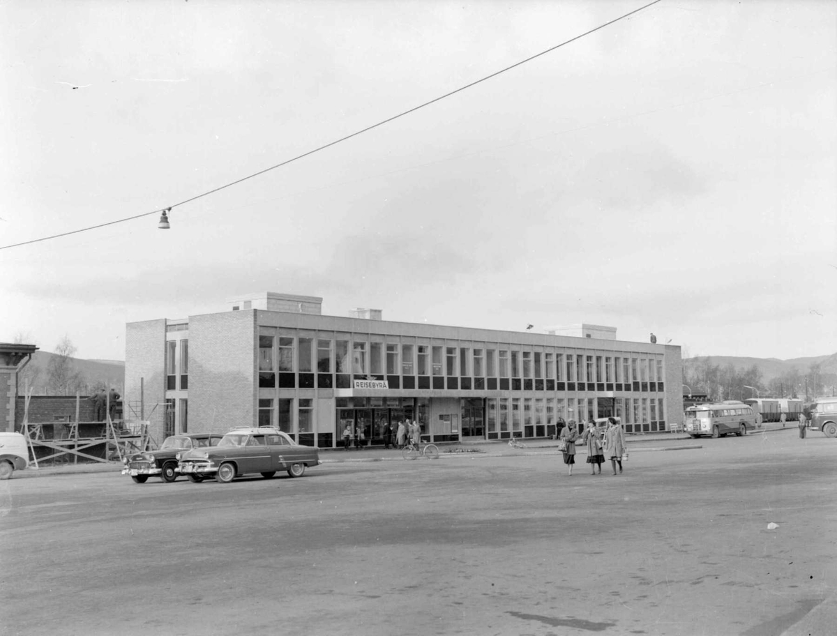 Lillehammer busstasjon som ny i 1958