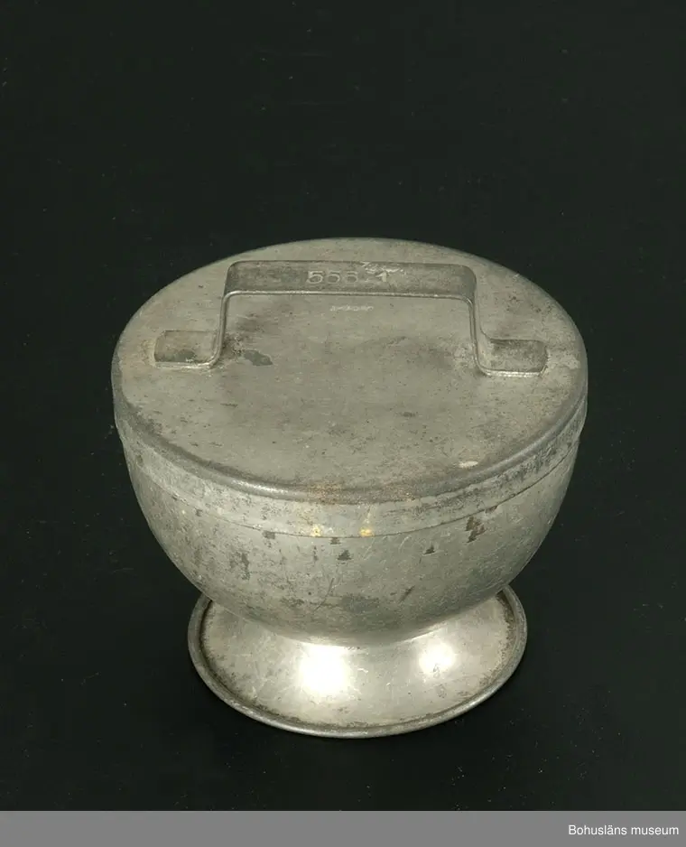 Identisk med UM016781
Se UM016775