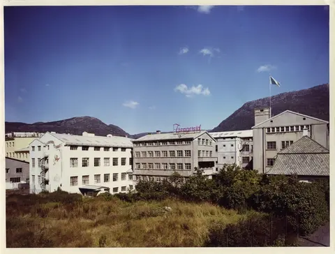 Band og lisser frå Trengereid Fabrikker