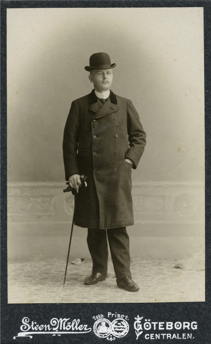 Studioportrett av Johan Jebsen jr.