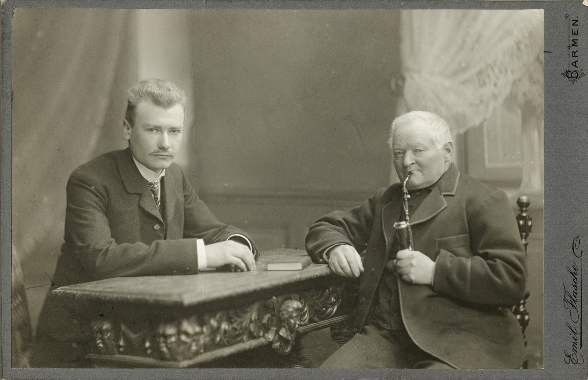 Portrett av Karl Jebsen og Fritz Frielinghaus, truleg tatt då Jebsen tok vidareutdanning i Barmen i 1902.