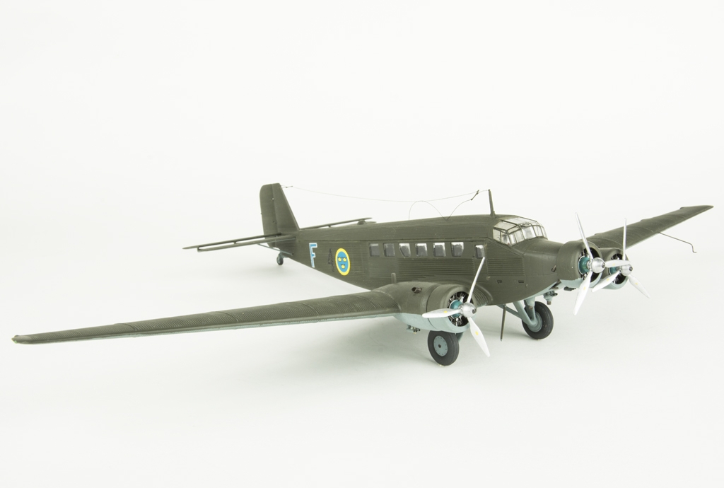 Flygplansmodell TP 5 Junker 52. Skala 1:72.