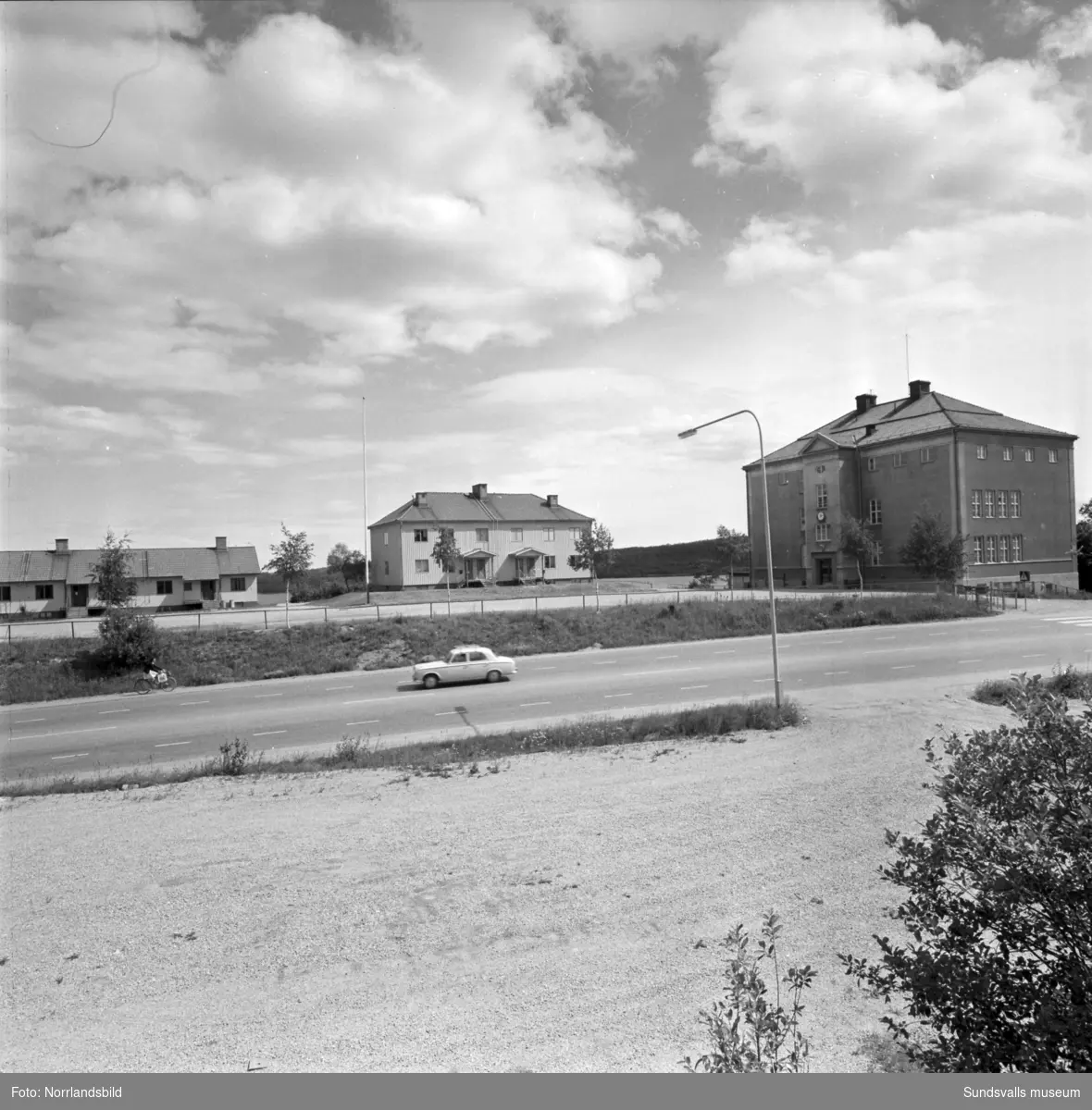 Skolan i Vapelnäs. Exteriörbilder.