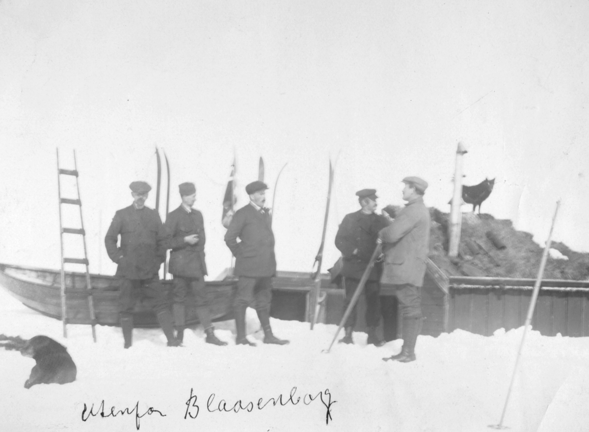Utenfor Blåsenborg