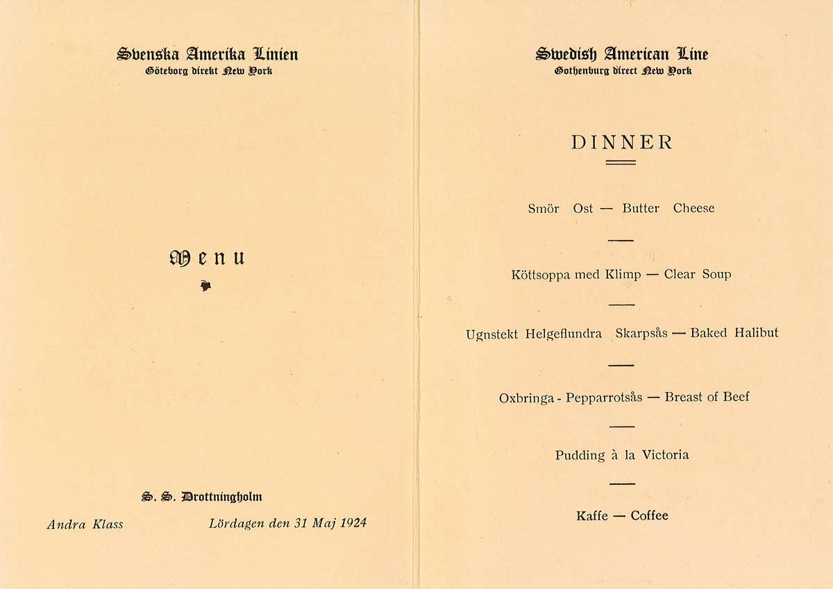 Tryck meny för SS Drottningholm andra klass för lördagen den 31 maj 1924. På framsidan reproduktion av Hugo Salmson "Vid spinnrocken". På baksidan bild av S. S. Drottningholm.