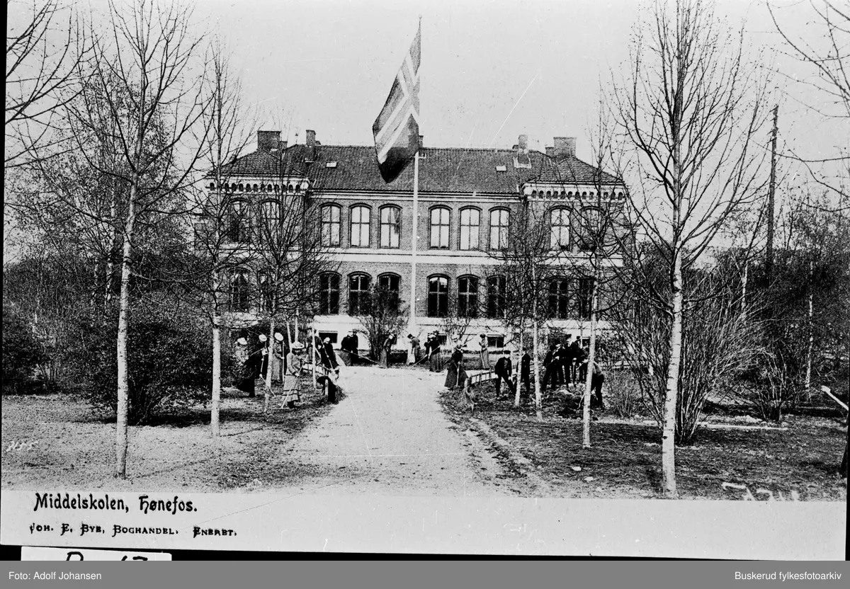 Hønefoss Middelskolen
Innviet i 1886