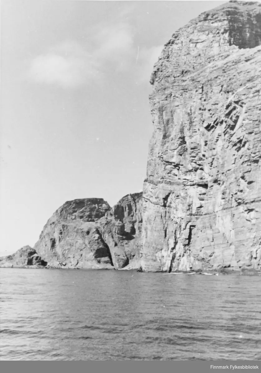 Andotten - fjell ved kysten, Hasvik etter krigen.