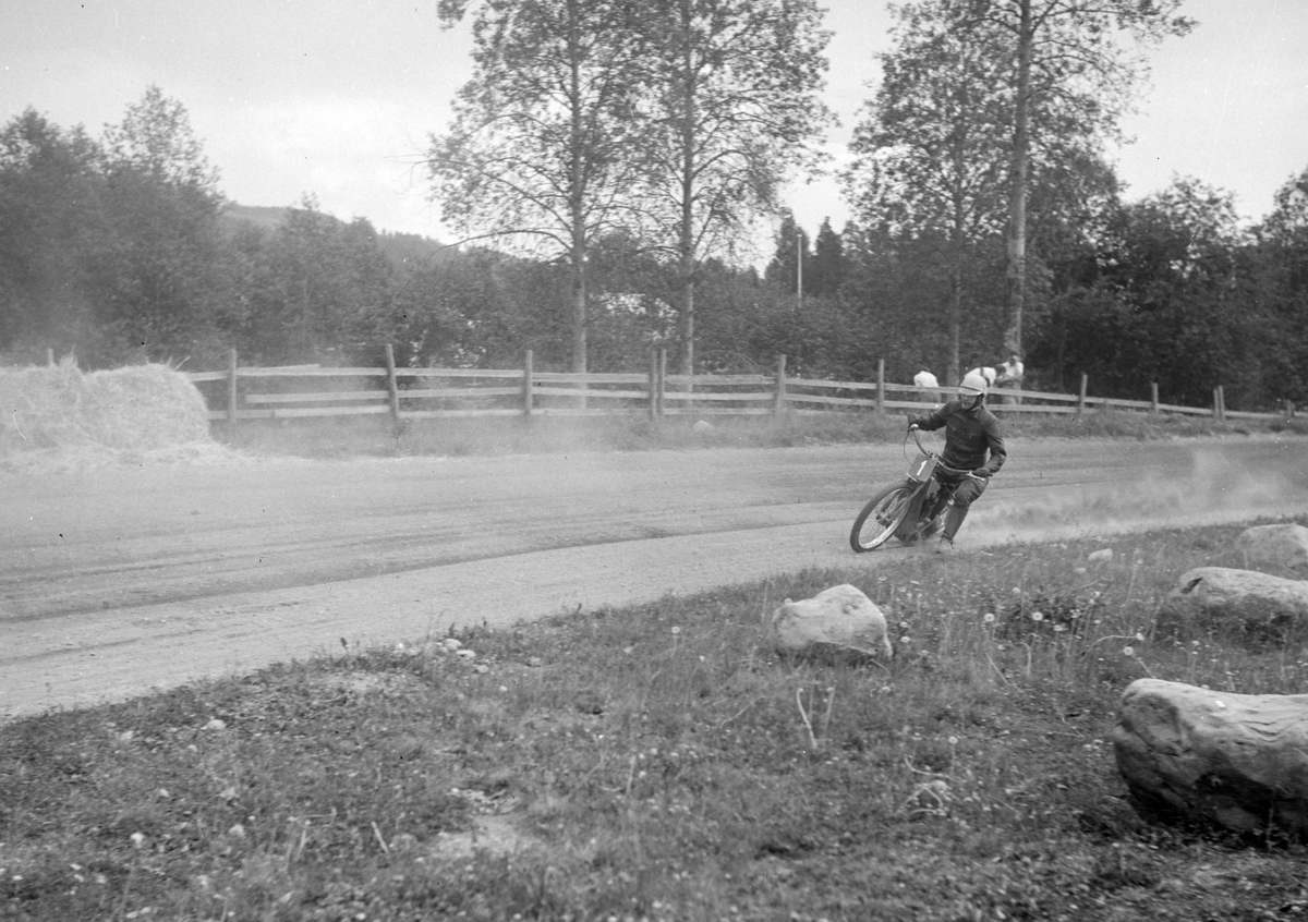 Speedway, motorsykkel, motorsport, Travbanen, Brumunddal.