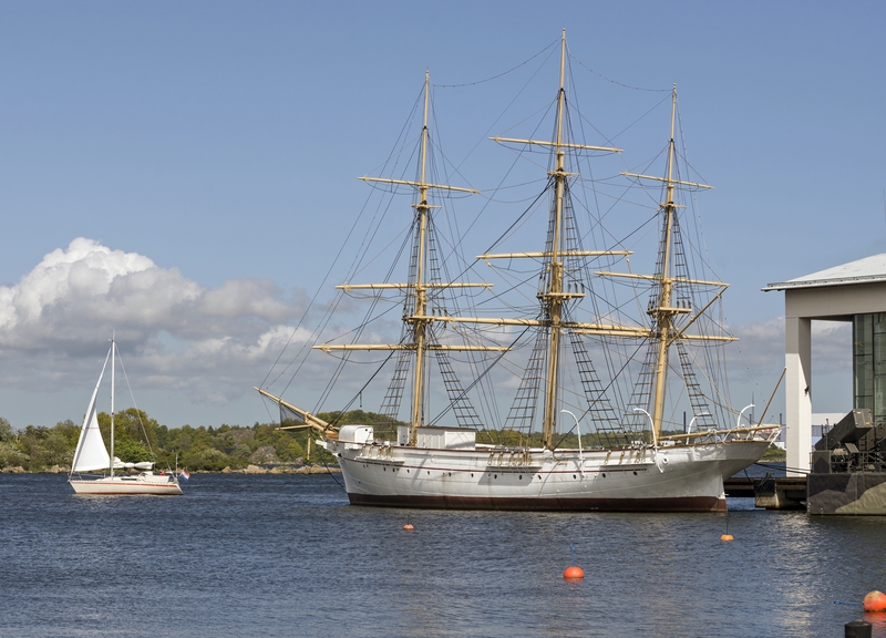 Fullriggaren Jarramas vid Marinmuseum.