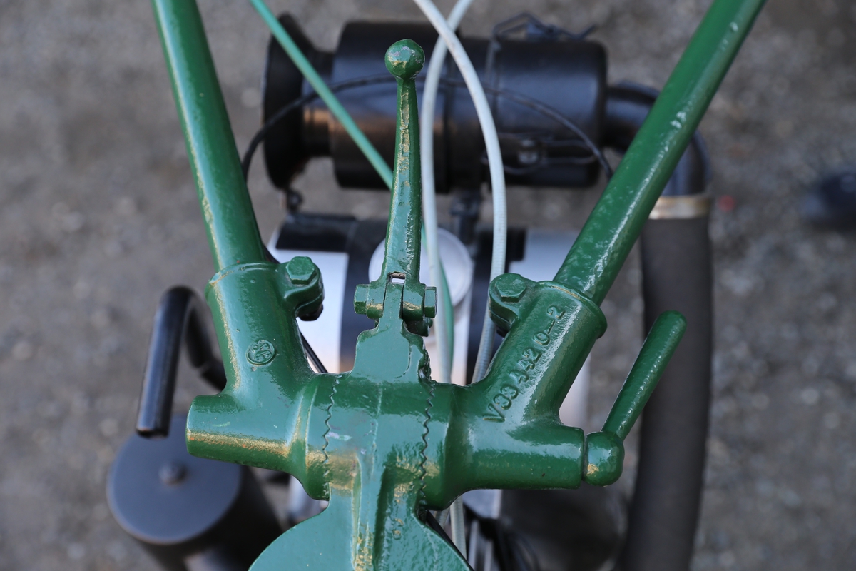 Triumph motor
Luftkjøld