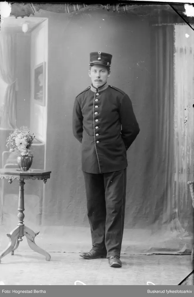 Simen Paullsen
militær