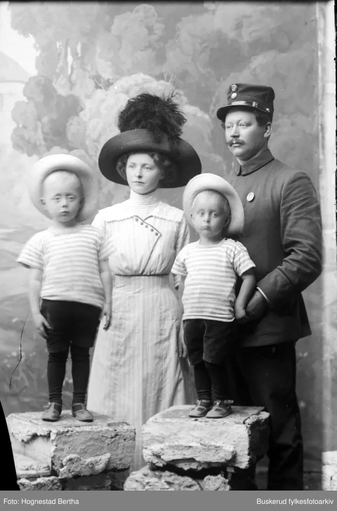 Serg. Paulsen med familie