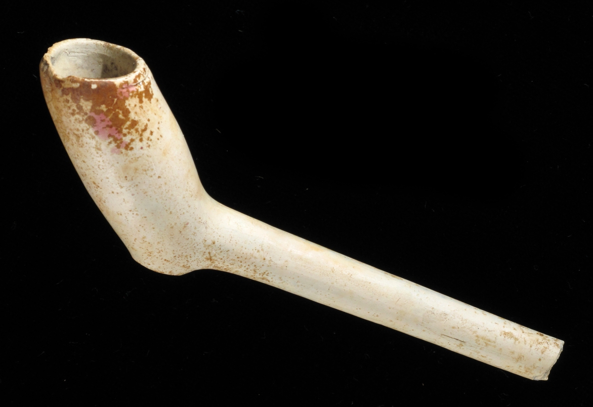 To skjold, Goudas bystempel./ to skjold i relieff med perlerand,/ r