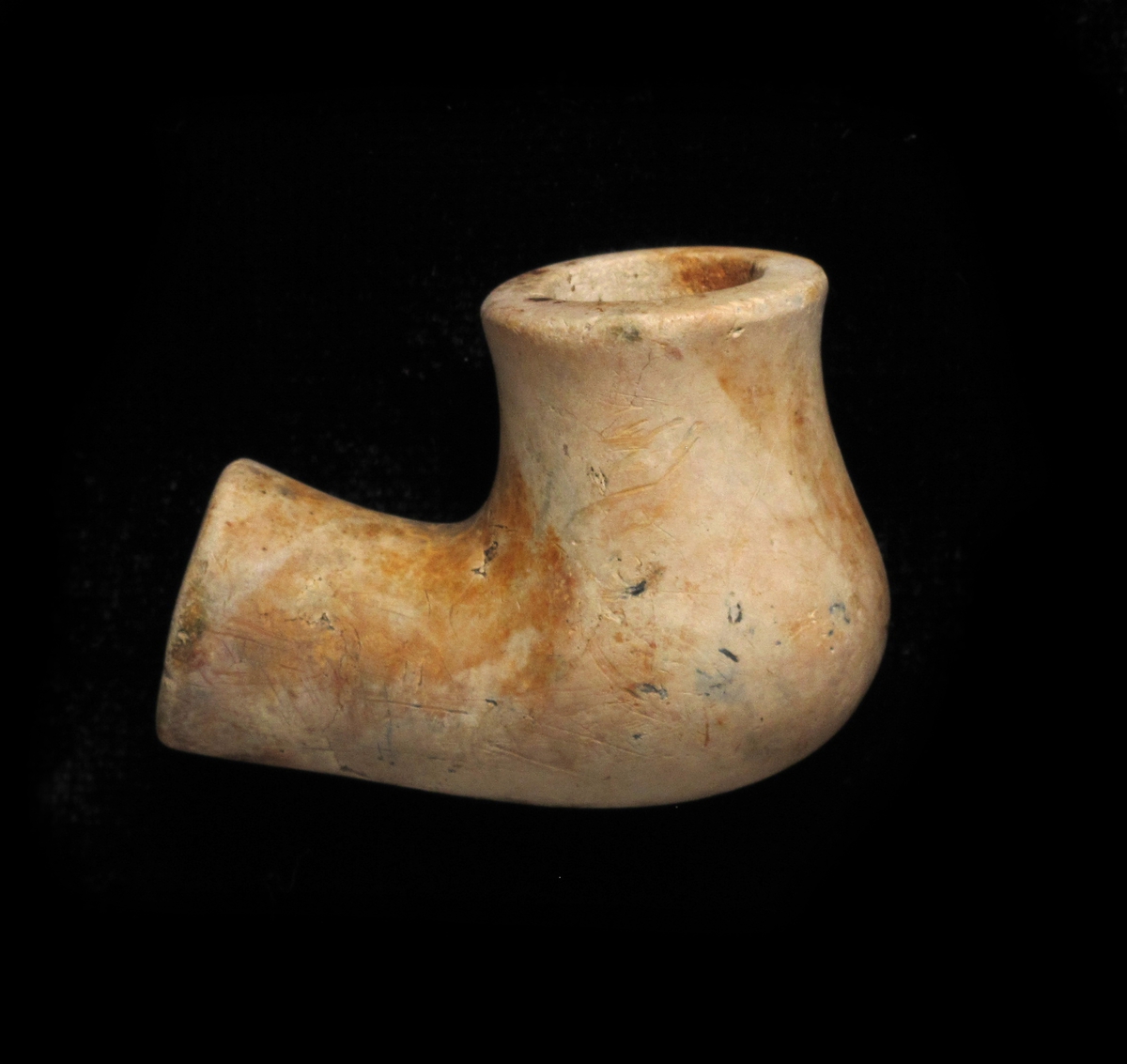 To skjold, Goudas bystempel./ to skjold i relieff med perlerand,/ r