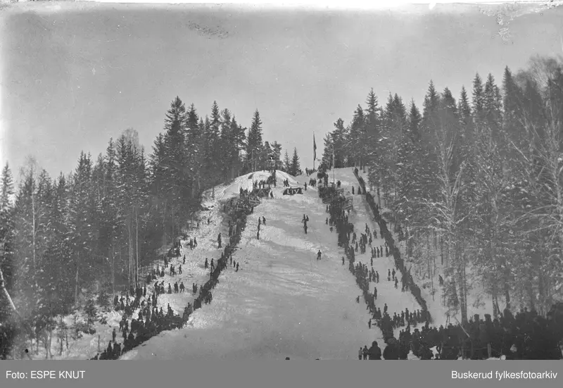 Hopprenn i Livbakken
Idrettsklubben LIV