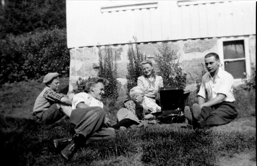 Gramofonmusikk. Fidje.