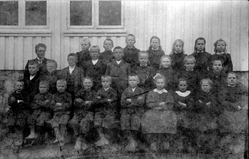 Skolebilde. Tjomsland skole.