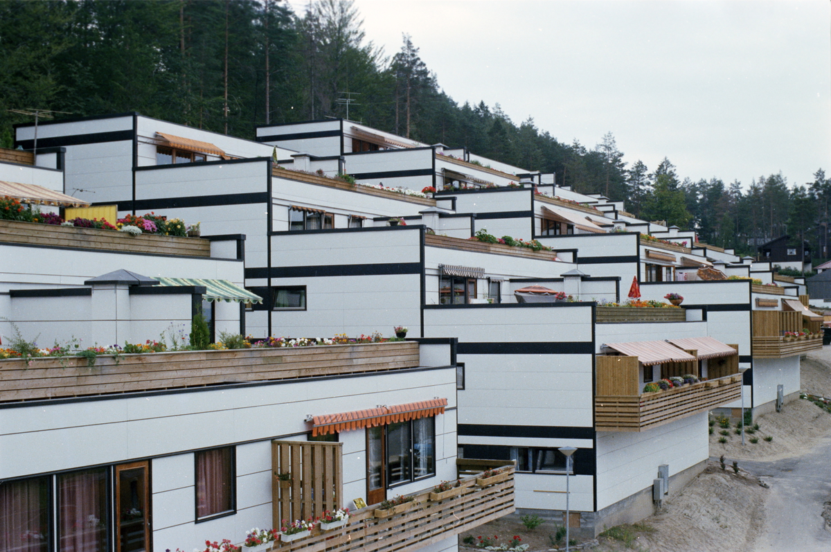 Utsikt over terrasseleiligheter