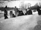 Vid Utnäslöt i snö och sol. Strömsholm 1910-11.