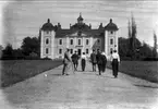 Framför Strömsholms slott. Strömsholm 1910-11.