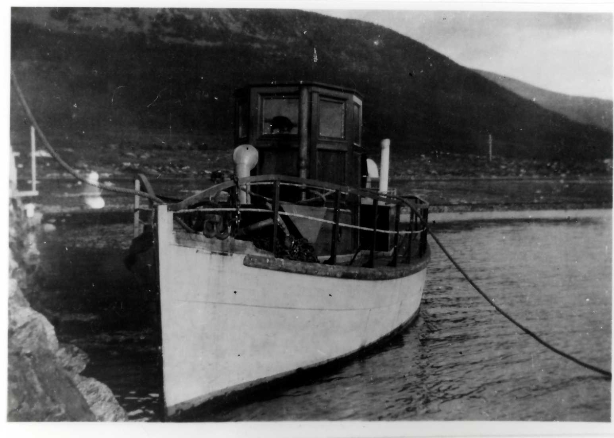 Båten "Roald" på Strand før ombygging (før 1926)