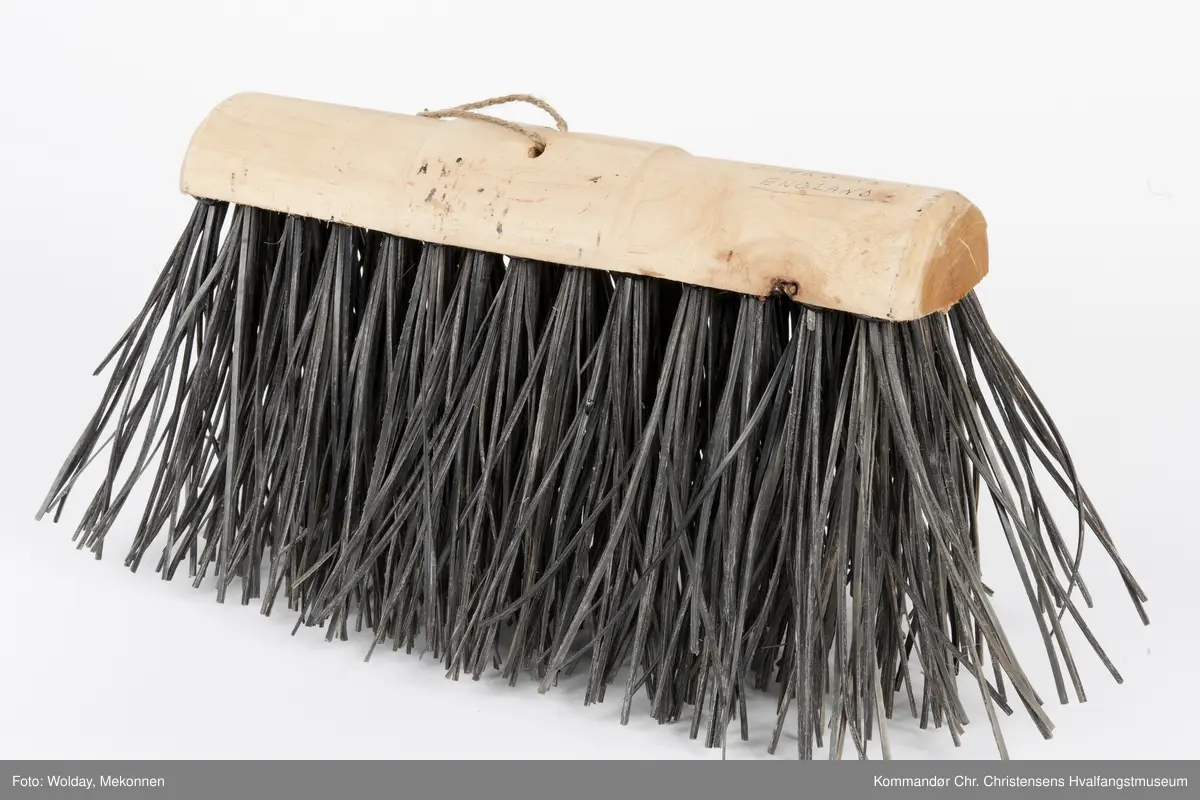 Feiekost, fremstil av hvalbardeplate,