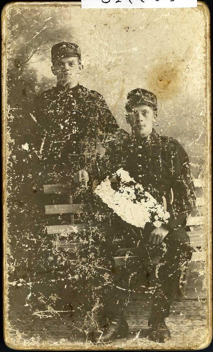 Sofus Stavem og Julius Eriksen.
Sofus var gift med Oline fra Osvolldalen.