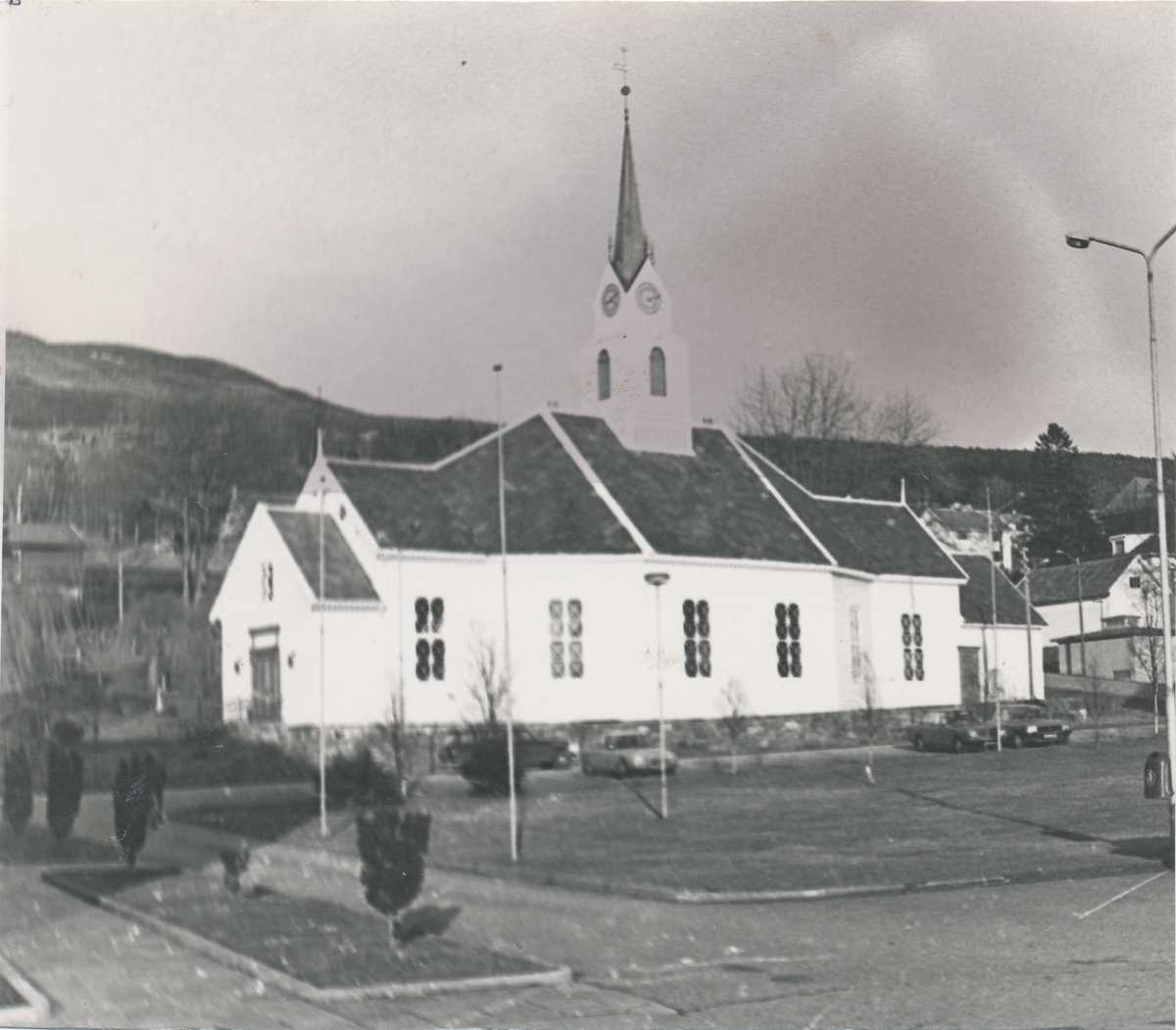 Prospektfotografi av Ulstein kirke.