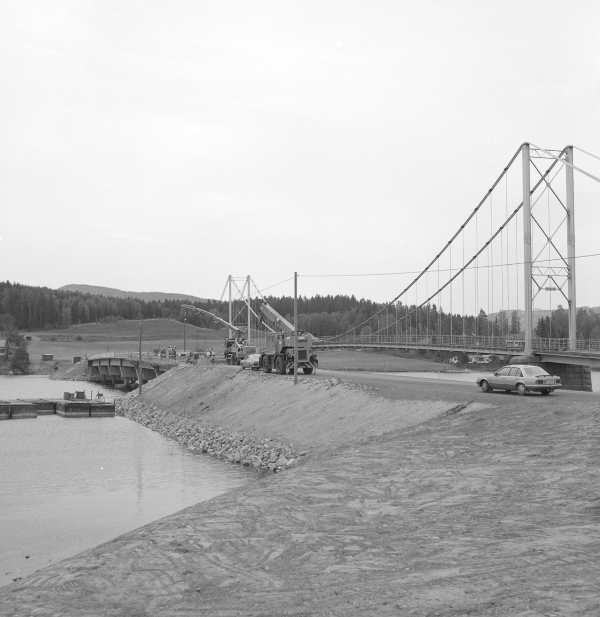FRAMNESBRUA, DEN NYE OG DEN GAMLE, 14. 09. 1989