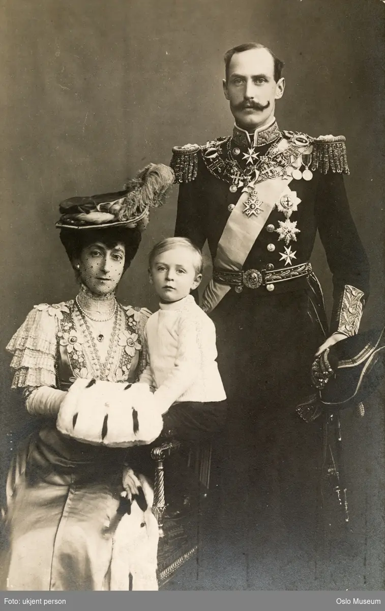 familiegruppe, regentpar, konge, dronning, prins